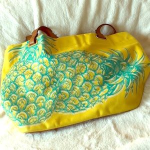 Pineapple handbag